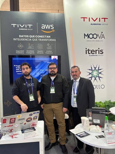 TIVIT Chile presenta en América Digital Santiago soluciones de inteligencia artificial, movilidad y gemelos digitales