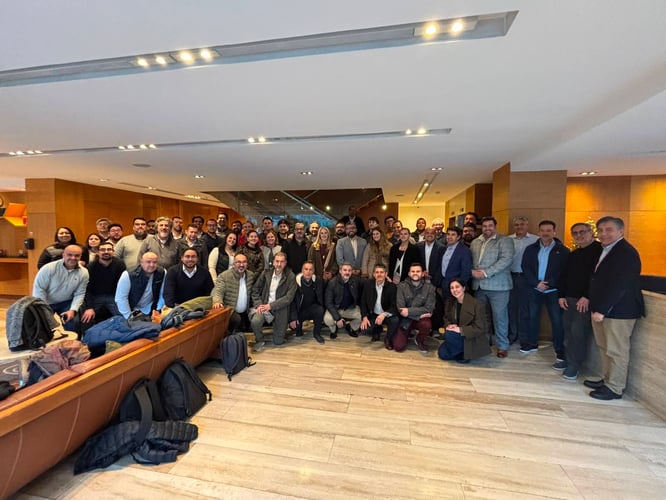 TIVIT Chile fortalece su estrategia de Inteligencia Artificial hacia 2030