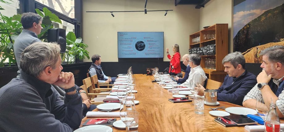 TIVIT Argentina y CrowdStrike reúnen a líderes empresariales para abordar los nuevos desafíos de la ciberseguridad