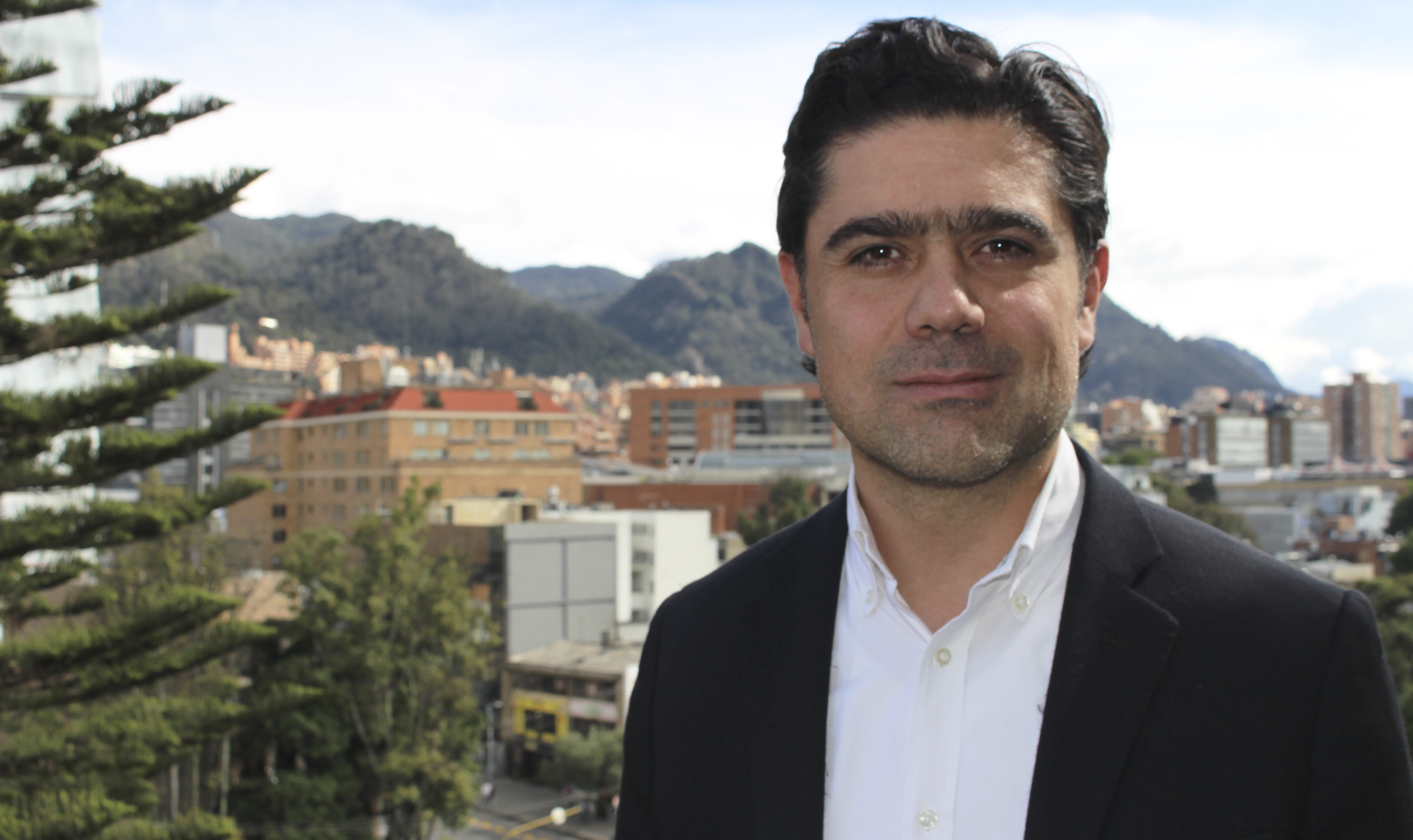 Jorge Orozco en entrevista sobre App Modernization en 'Al Fin de Semana' RCN Radio